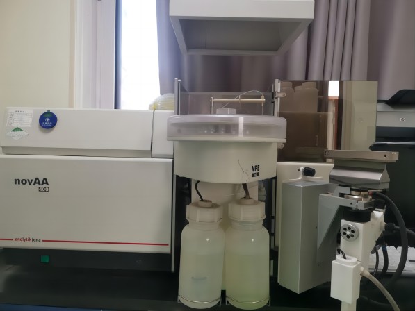 原子吸收分光光度计.jpg